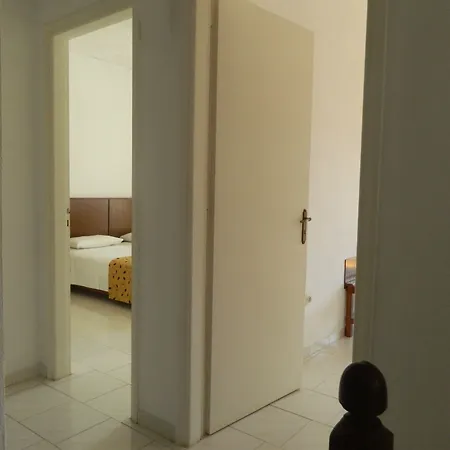 Marou Lejlighedshotel 4*