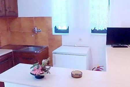 Marou Aparthotel